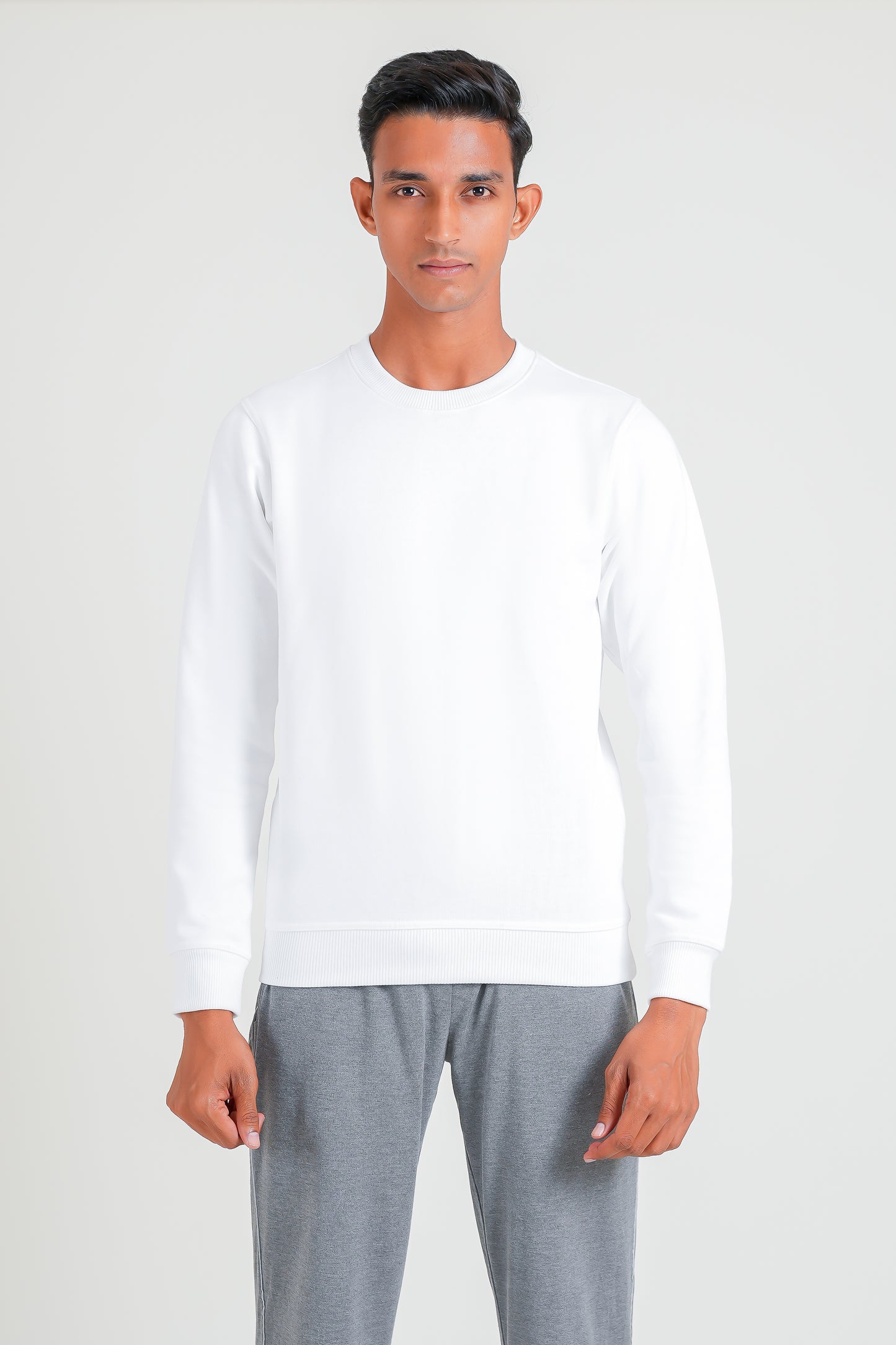 Men Solid Sweatshirt