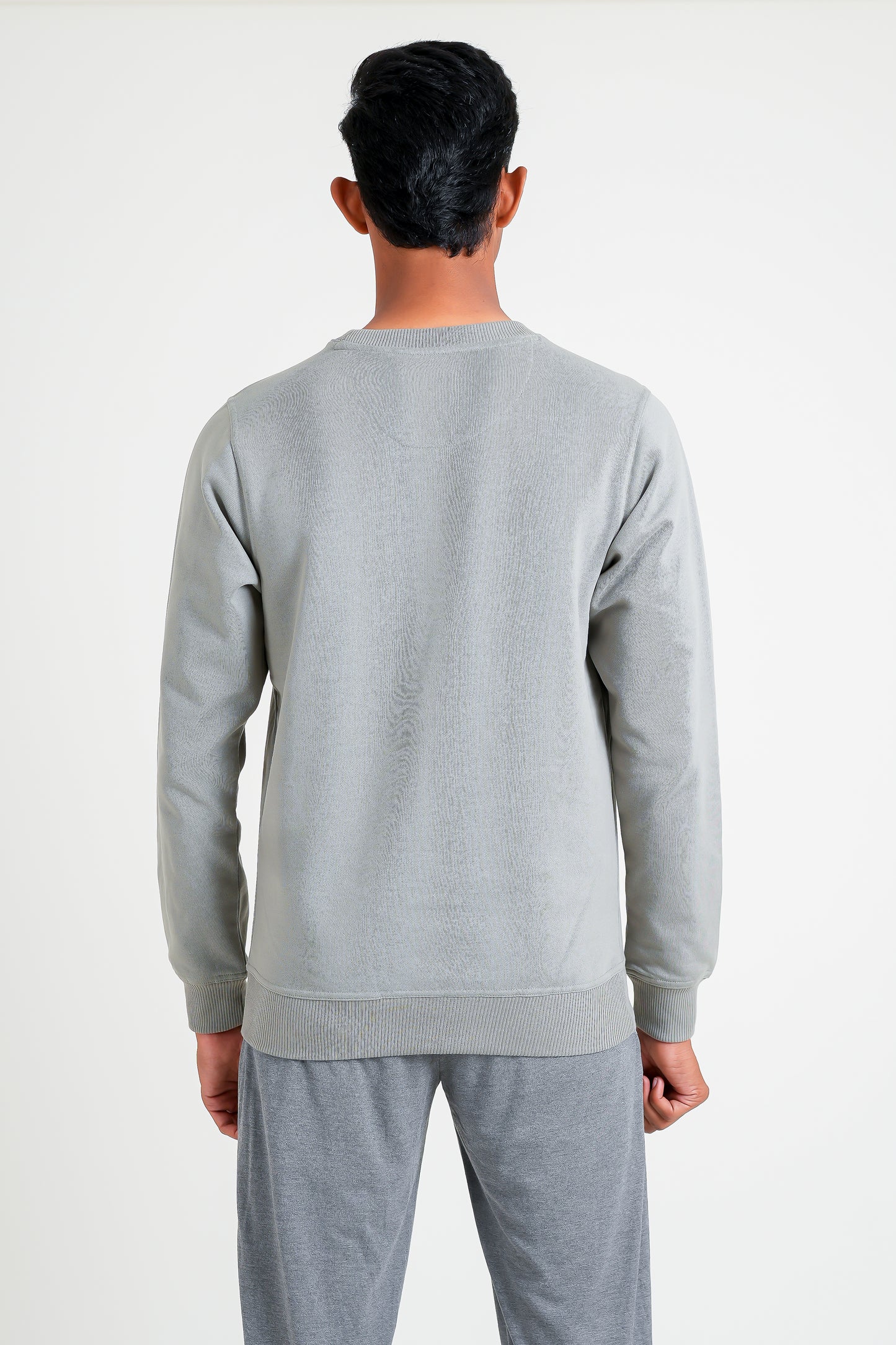 Men Solid Sweatshirt