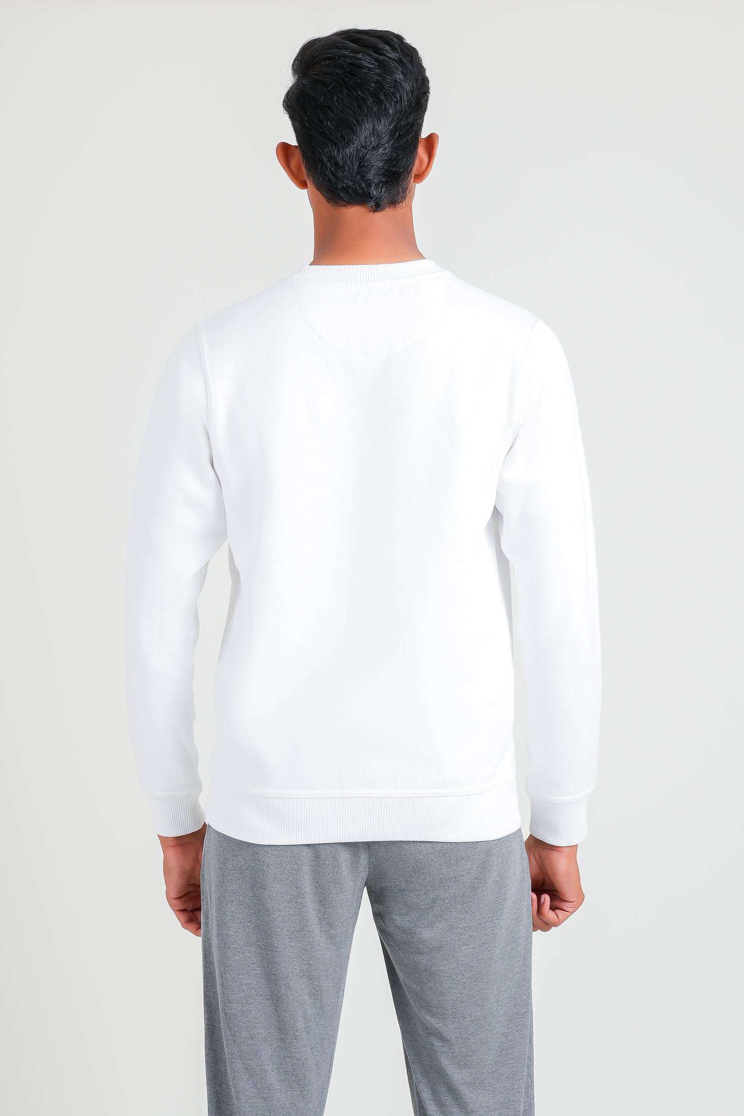 Men Solid Sweatshirt