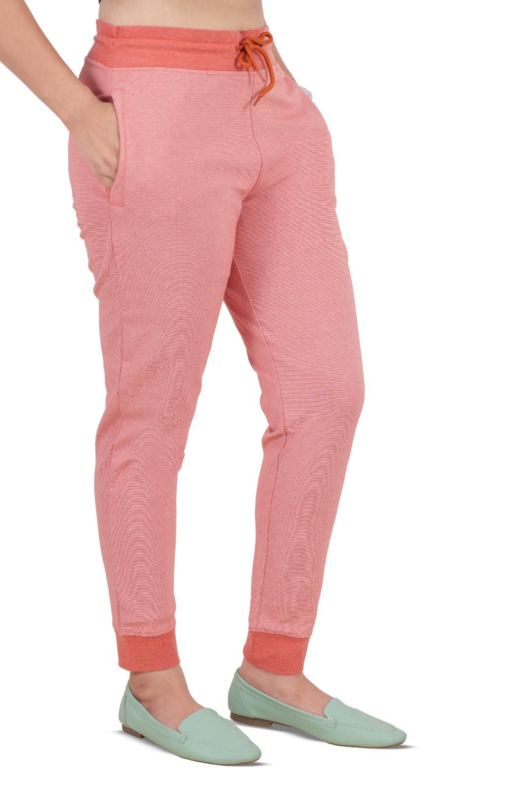 women jogger with zipper pocket