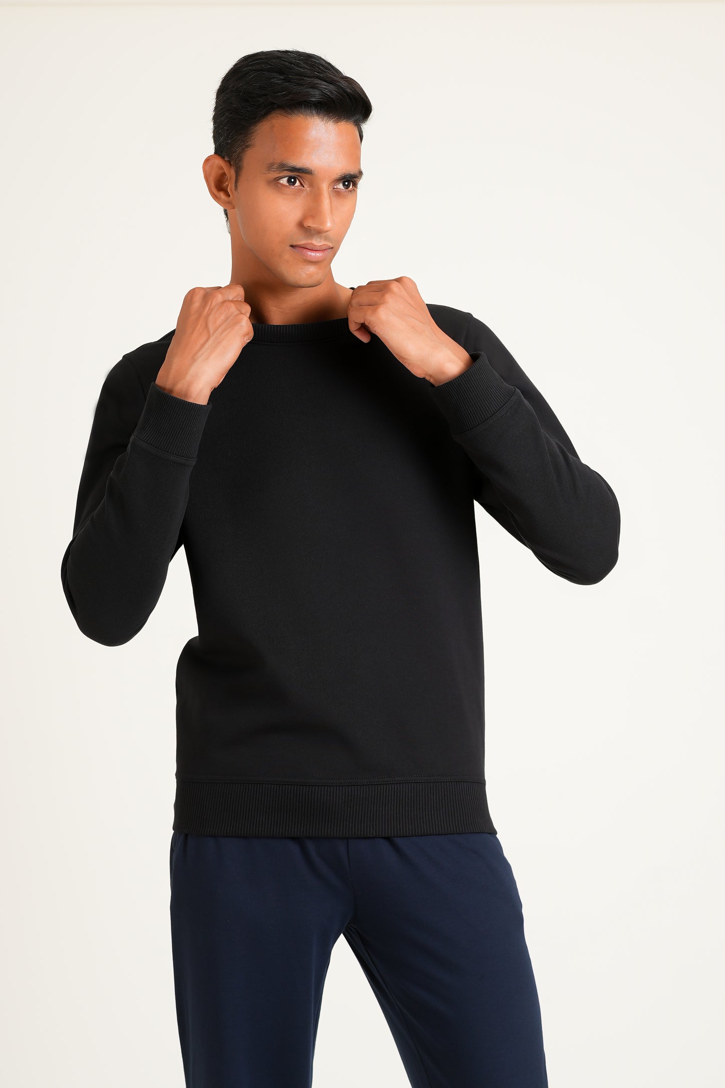 Men Solid Sweatshirt