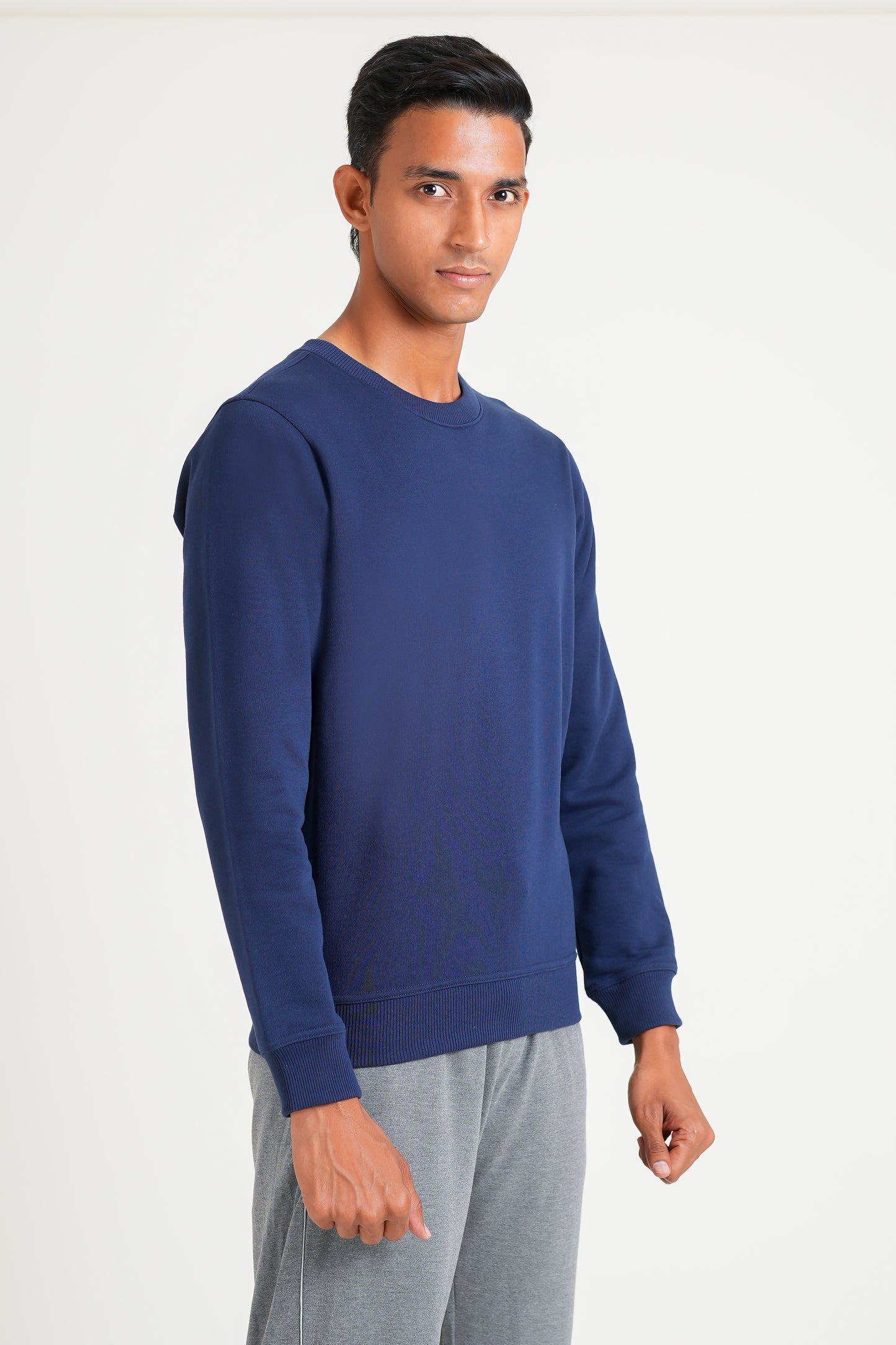 Men Solid Sweatshirt