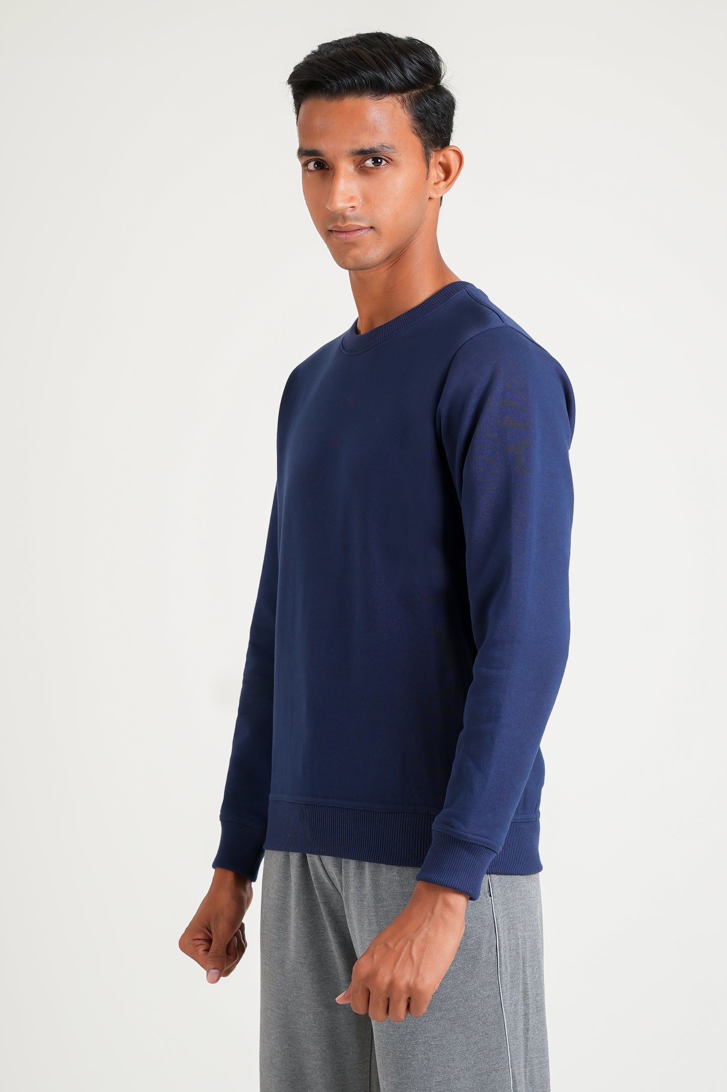 Men Solid Sweatshirt