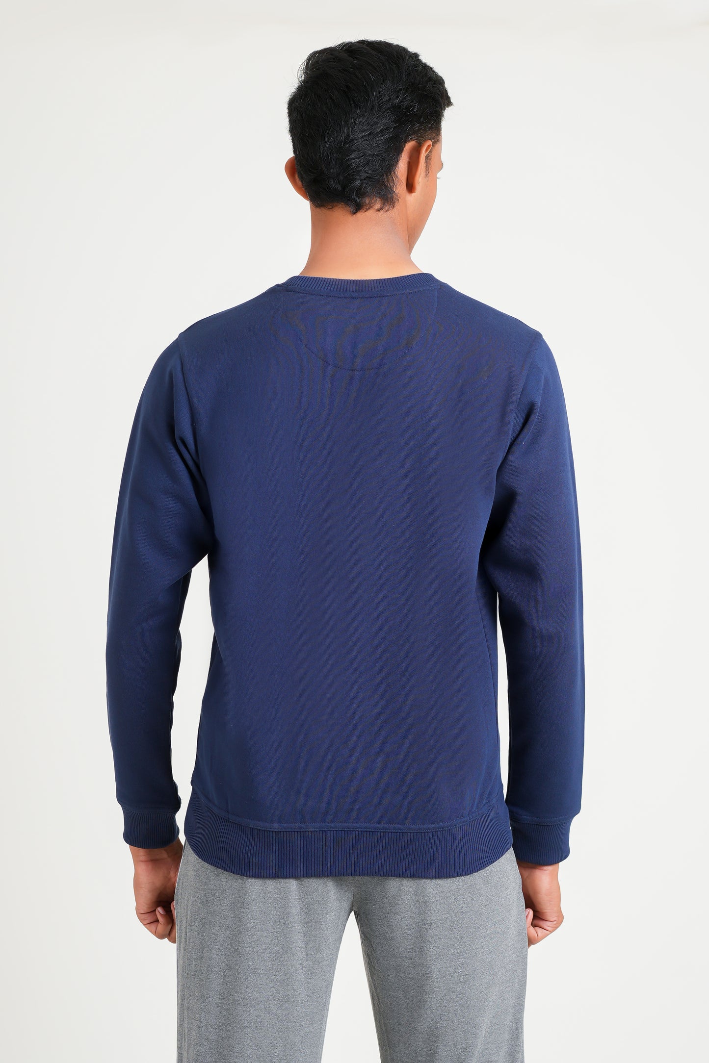 Men Solid Sweatshirt