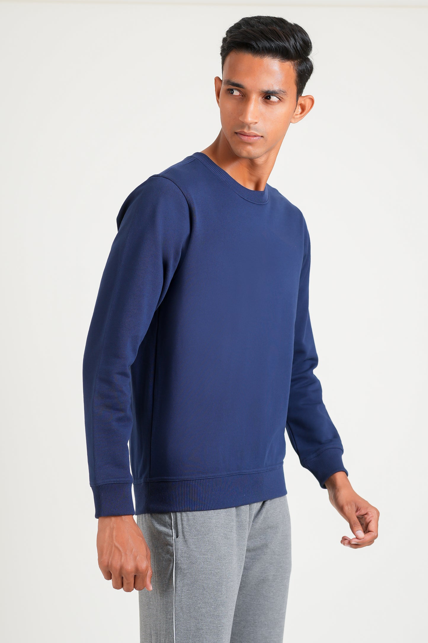 Men Solid Sweatshirt