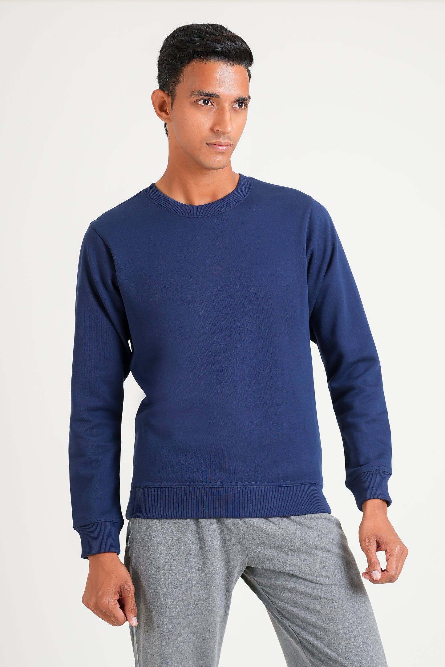 Men Solid Sweatshirt